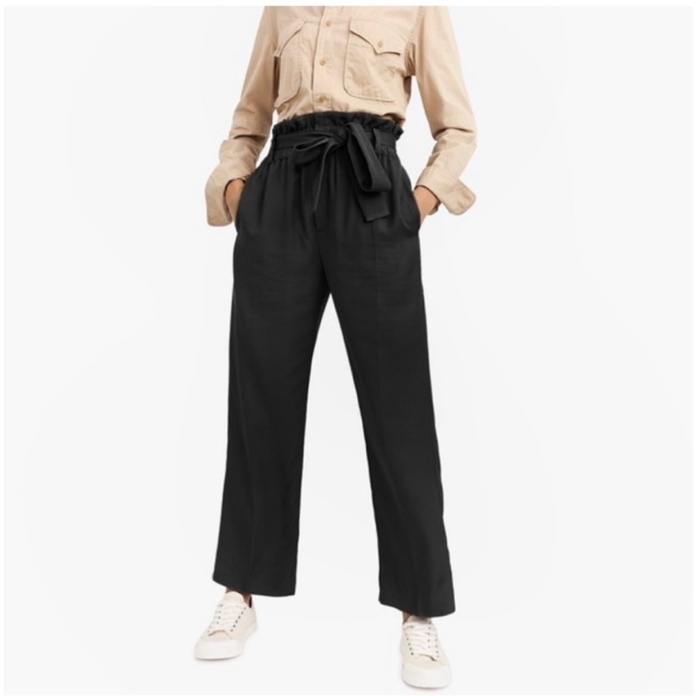 Point Sur women’s belted paper bag waist wide leg pants Size 4.